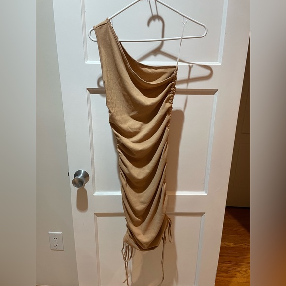 Shein Dress - Picture 6 of 7